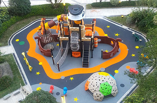 米兰·(milan)运动游乐海盗船房地产社区案例